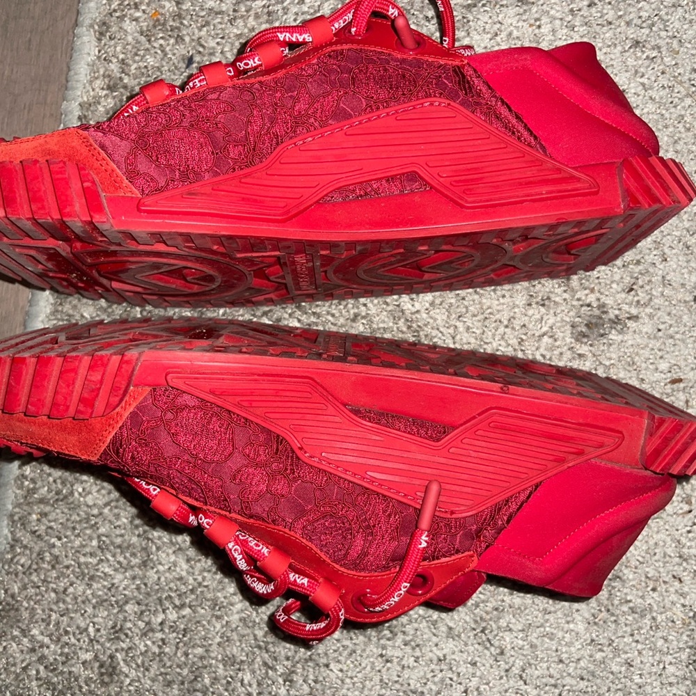 Slight worn Dolce & Gabbana Sneakers Box included‼️Authentic ‼️‼️ - Picture 3 of 4